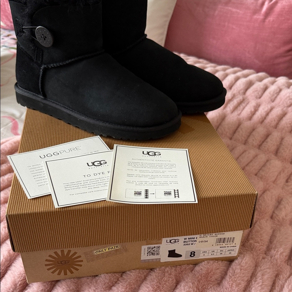 UGG Black Mini Bailey Button